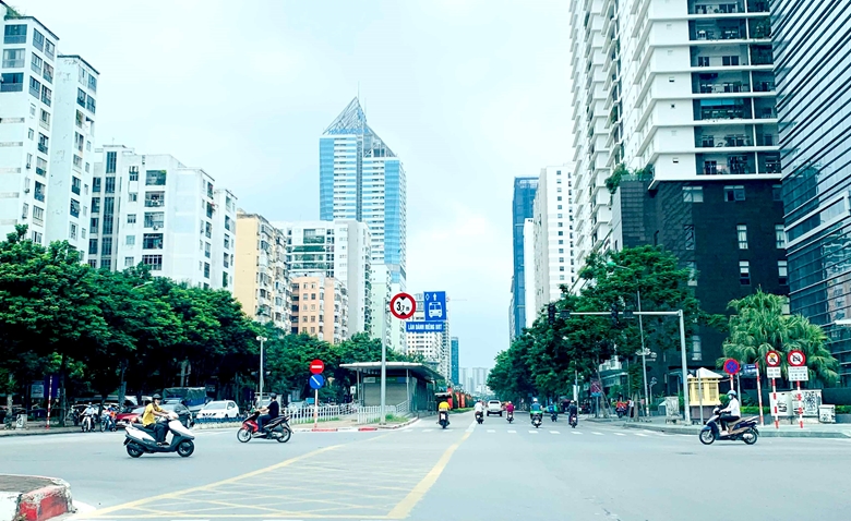 Hanoi loosens COVID-19 restrictions from 6am on September 21